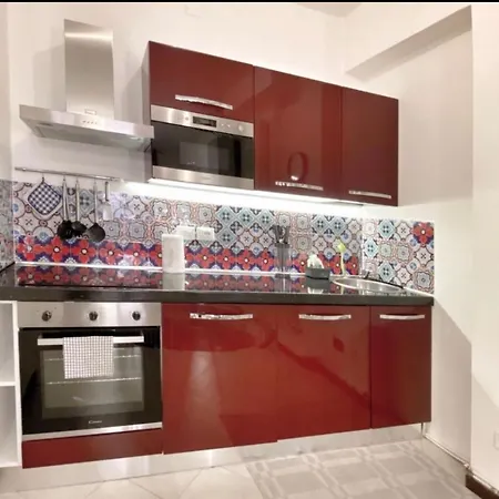 Universita Apartment *
